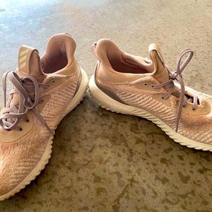 Adidas Alphabounce 3